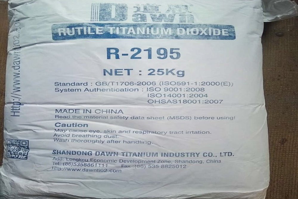 Chemical Danger: Nom Nom...Looks Like Some Lovely Titanium Dioxide - Zerolla